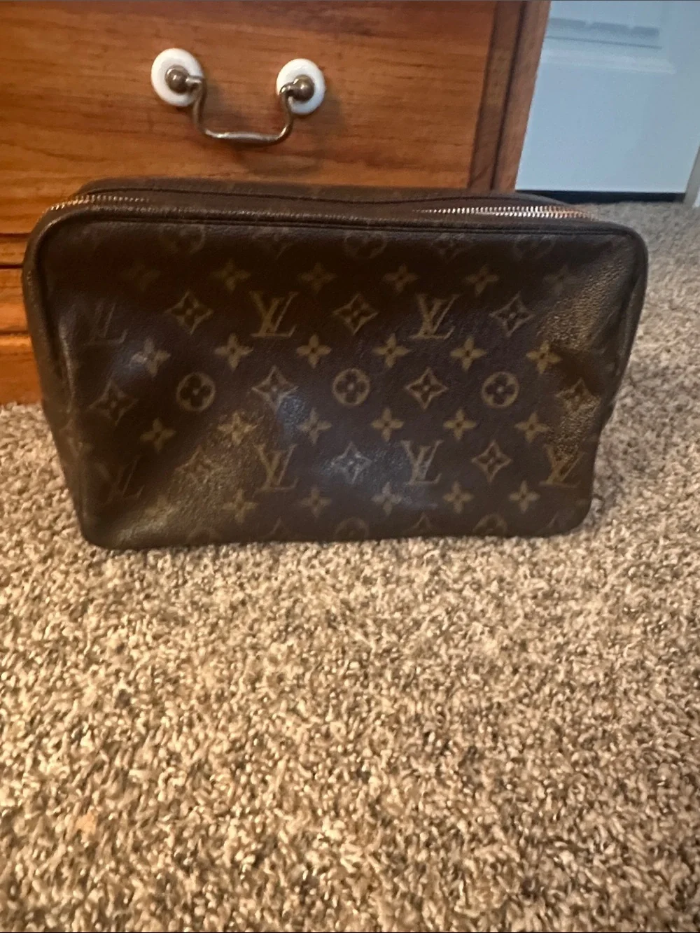Louis Vuitton Monogram Canvas Trouse 28 toiletry bag